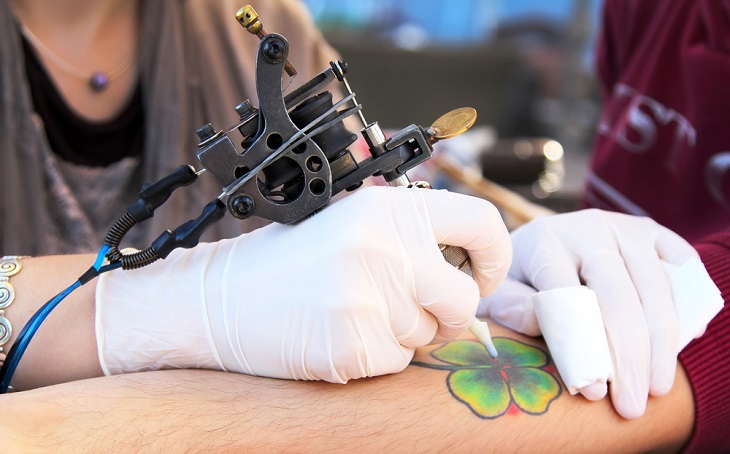 Tatuaggi, una “fotografia” dall’Istituto Superiore di Sanità